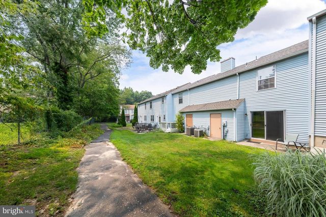832 SAINT REGIS CT, West Deptford, NJ 08051