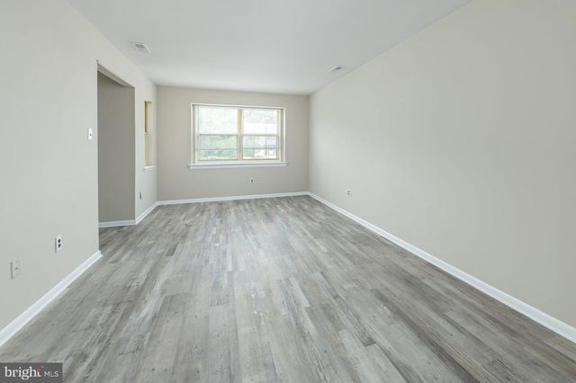 832 SAINT REGIS CT, West Deptford, NJ 08051