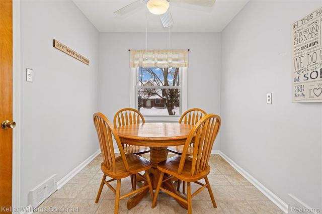 23221 Forest Street, Oak Park, MI 48237