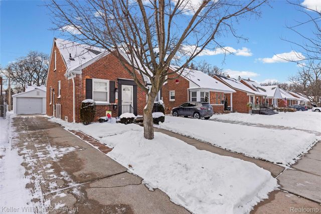 23221 Forest Street, Oak Park, MI 48237