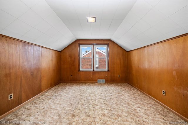 23221 Forest Street, Oak Park, MI 48237