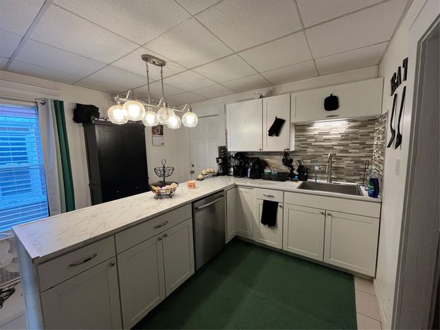 552 E 21 Street, Erie, PA 16503