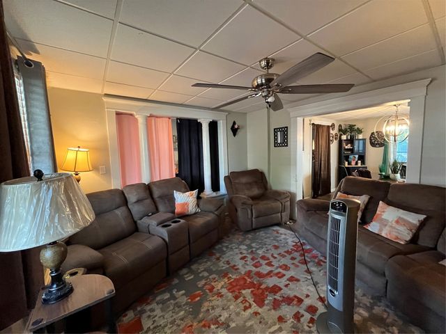 552 E 21 Street, Erie, PA 16503