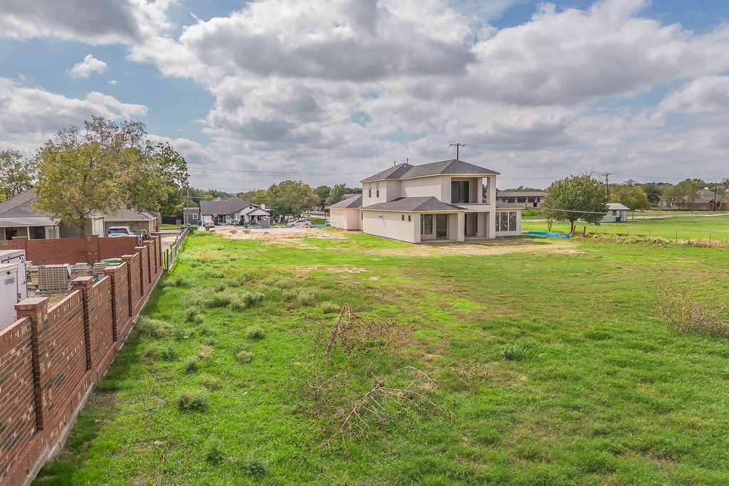 601 Dallas Drive, Roanoke, TX 76262 — photo 5