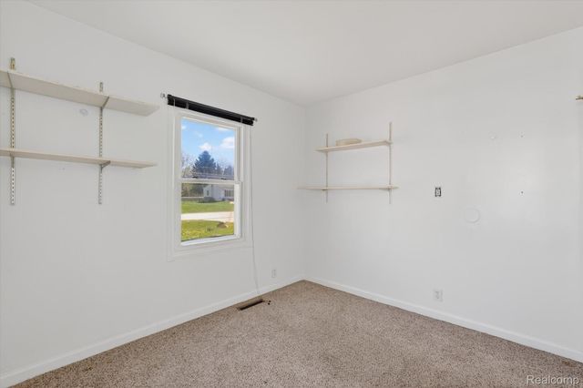 1392 Winfield Drive, Clayton Charter Township, MI 48473