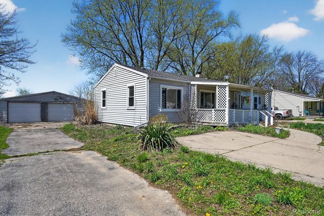 1392 Winfield Drive, Clayton Charter Township, MI 48473