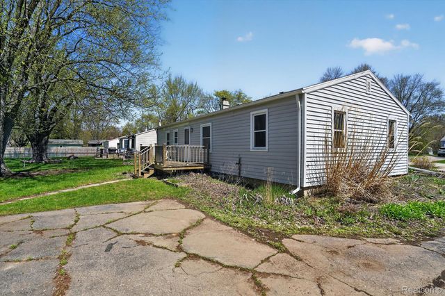 1392 Winfield Drive, Clayton Charter Township, MI 48473