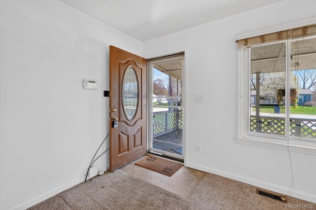 1392 Winfield Drive, Clayton Charter Township, MI 48473