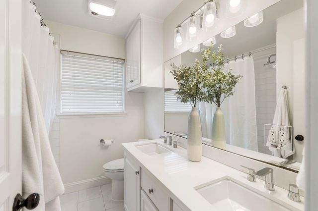 2226 Chantilly Lane, Houston, TX 77018