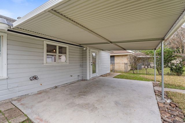 2226 Chantilly Lane, Houston, TX 77018