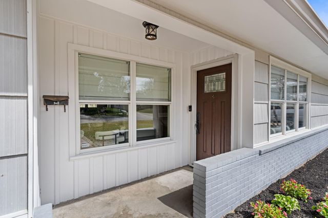 2226 Chantilly Lane, Houston, TX 77018