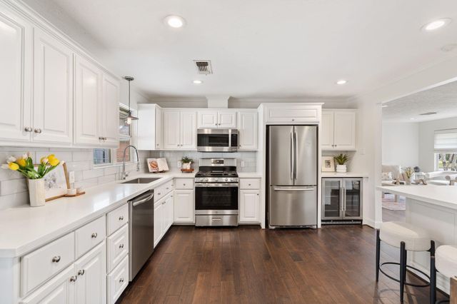 2226 Chantilly Lane, Houston, TX 77018