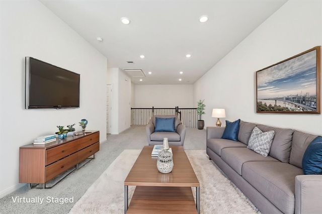 553 Morning Tide Lane, Kemah, TX 77565