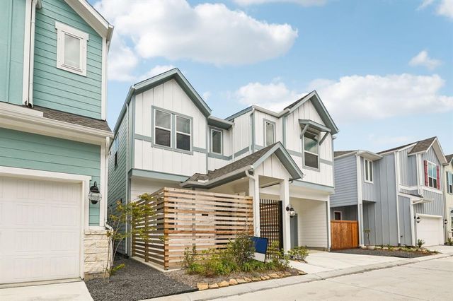553 Morning Tide Lane, Kemah, TX 77565