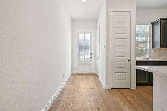 553 Morning Tide Lane, Kemah, TX 77565