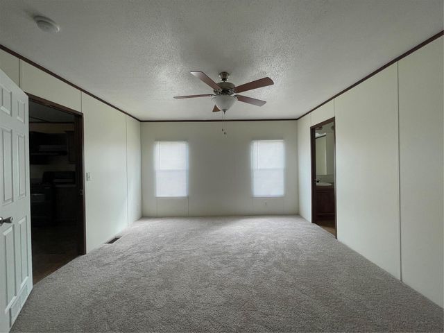 443 W Lone Oak Road, Onalaska, TX 77360