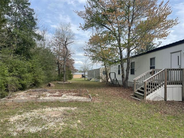 443 W Lone Oak Road, Onalaska, TX 77360