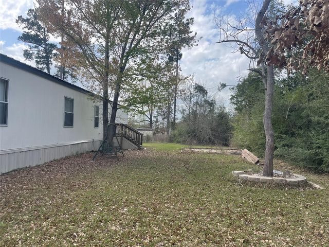 443 W Lone Oak Road, Onalaska, TX 77360