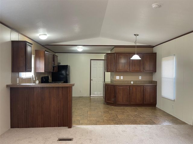 443 W Lone Oak Road, Onalaska, TX 77360