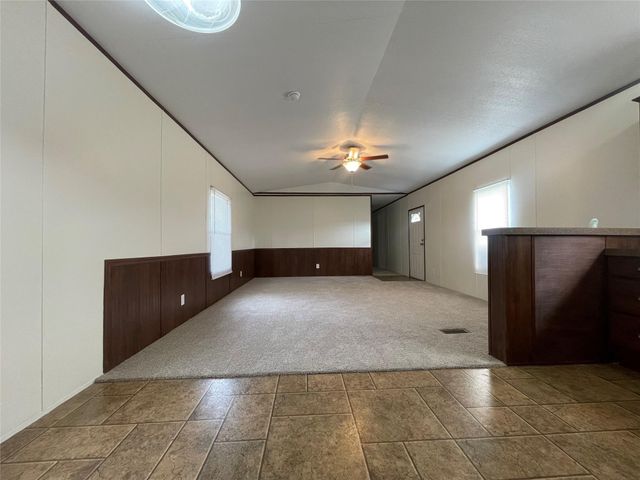 443 W Lone Oak Road, Onalaska, TX 77360