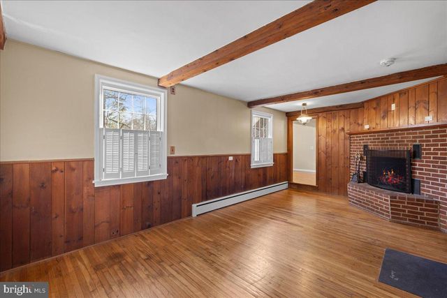 107 N OHIO TRL, Medford, NJ 08055