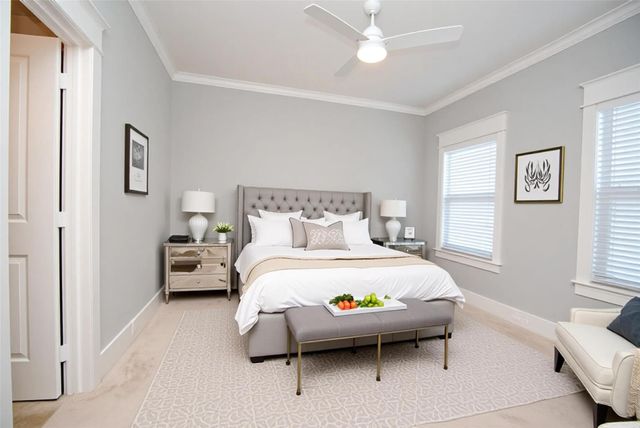 1030 W 16th Street, Houston, TX 77008