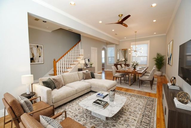 1030 W 16th Street, Houston, TX 77008