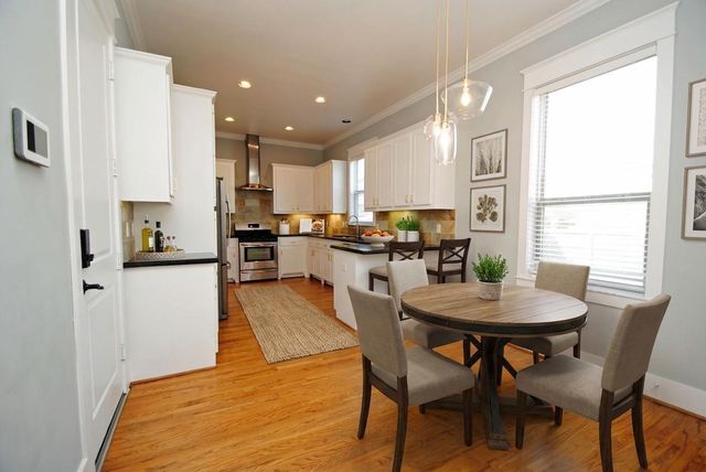 1030 W 16th Street, Houston, TX 77008