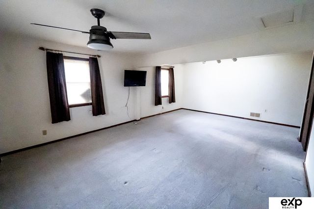 3216 N 80 Street, Omaha, NE 68134