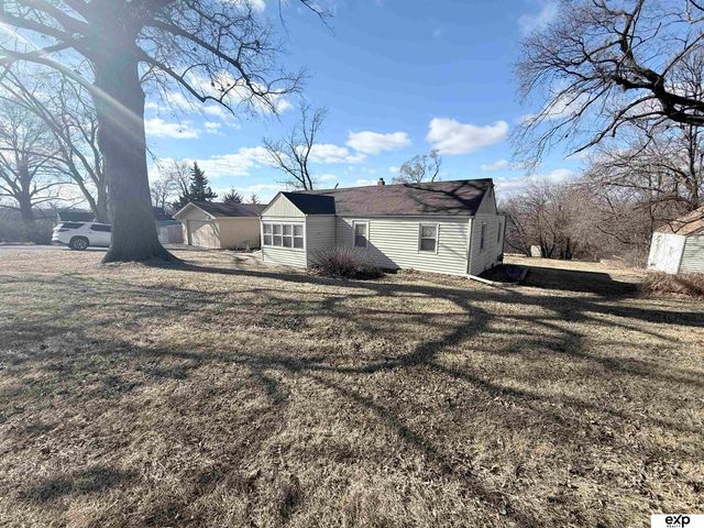 3216 N 80 Street, Omaha, NE 68134