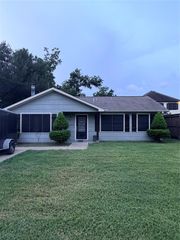 629 Westford Street, Houston, TX 77022