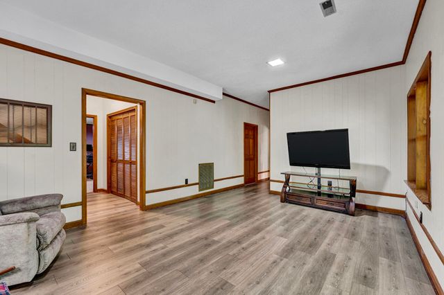 105 Summer Creek Court, Greer, SC 29650