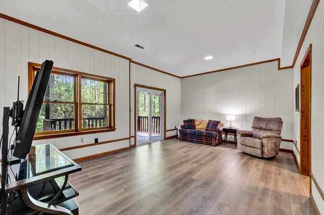 105 Summer Creek Court, Greer, SC 29650