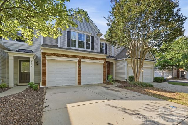 9247 Mcalwaine Preserve Avenue, Charlotte, NC 28277