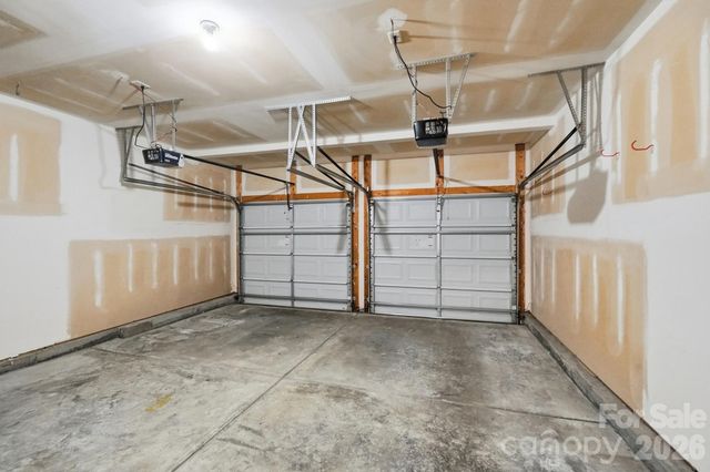 9247 Mcalwaine Preserve Avenue, Charlotte, NC 28277