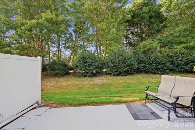 9247 Mcalwaine Preserve Avenue, Charlotte, NC 28277
