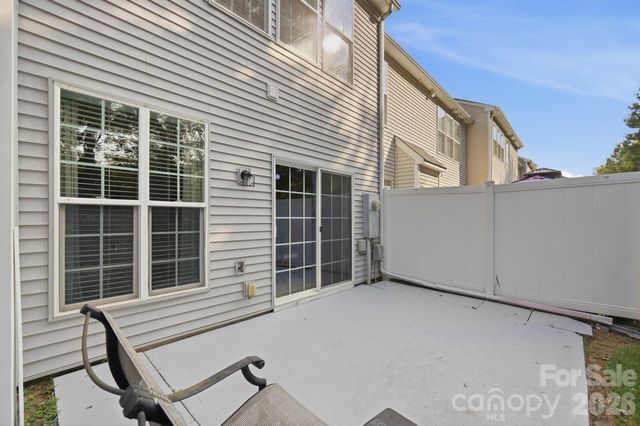 9247 Mcalwaine Preserve Avenue, Charlotte, NC 28277