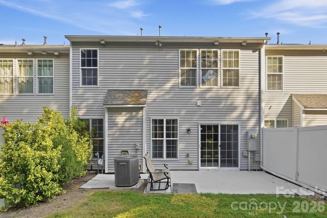 9247 Mcalwaine Preserve Avenue, Charlotte, NC 28277
