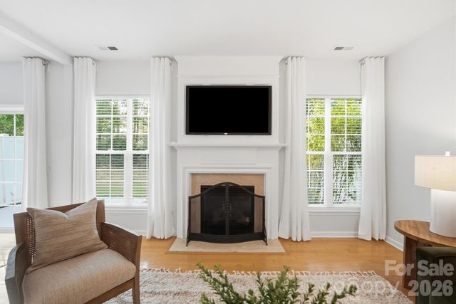 9247 Mcalwaine Preserve Avenue, Charlotte, NC 28277