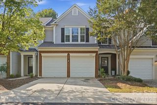 9247 Mcalwaine Preserve Avenue, Charlotte, NC 28277