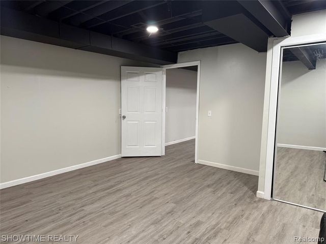 21523 Mackenzie Drive, Macomb, MI 48044