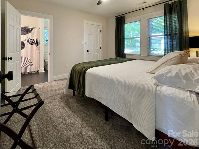 115 Powell Street, Swannanoa, NC 28778