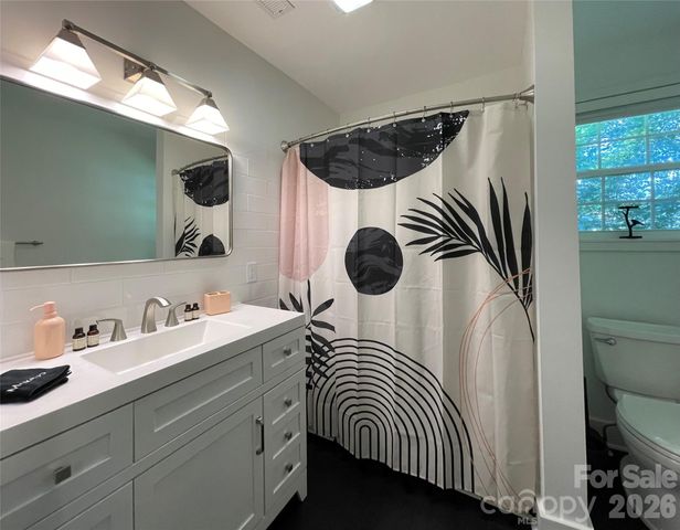 115 Powell Street, Swannanoa, NC 28778