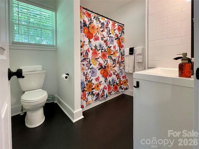 115 Powell Street, Swannanoa, NC 28778