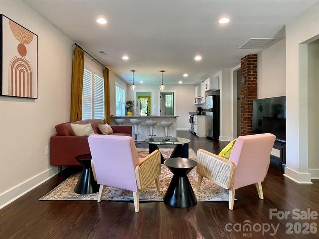 115 Powell Street, Swannanoa, NC 28778