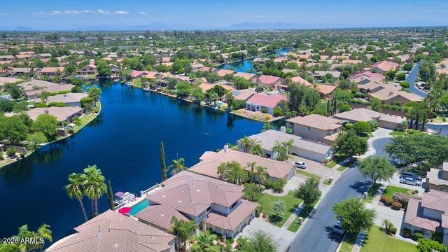 1680 W BARTLETT Way, Chandler, AZ 85248