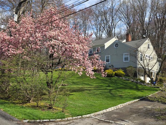 1 Hitching Post Lane, Chappaqua, NY 10514