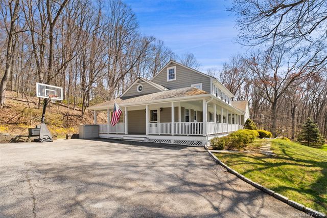 1 Hitching Post Lane, Chappaqua, NY 10514