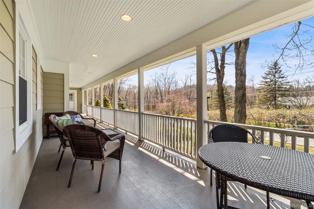 1 Hitching Post Lane, Chappaqua, NY 10514