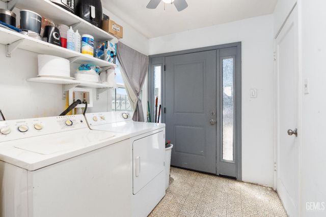 2615 Truxtun Avenue, Bakersfield, CA 93301